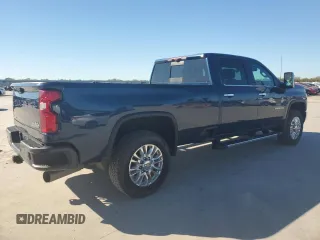 2022 Chevrolet Silverado 3500HD High Country with VIN 1GC4YVEY5NF165925, listed as a Copart auction lot 82040744 with 22,040 mi miles and Salvage Title. Bid and sale history available at carsss.com. Image 3.