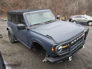 2021 Ford Bronco with VIN 1FMEE5BP4MLB08748, listed as a Copart auction lot 84677794 with 33,074 mi miles and Salvage Title. Bid and sale history available at carsss.com. Image 4.