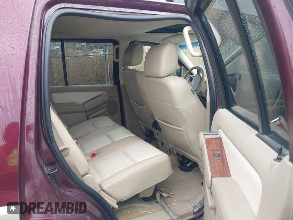 2008 Ford Explorer Eddie Bauer с VIN 1FMEU74E58UA00925, выставлен на аукционе IAAI как лот 42188683 с пробегом 208 692 миль миль и . История ставок и продаж доступна на DreamBid. Изображение 8.