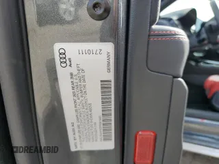 2023 Audi S4 Premium Plus z VIN WAUB4AF43PA081445, wystawiony jako Copart lot #50074204 z przebiegiem 9 237 mil mil oraz . Historia ofert i sprzedaży dostępna na DreamBid. Obrazek 12.