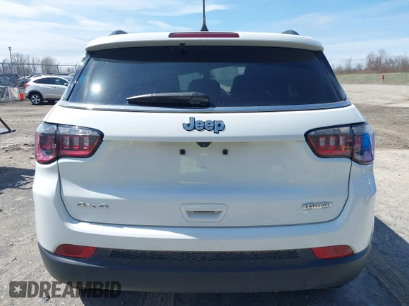 2024 Jeep Compass Latitude with VIN 3C4NJDBN5RT109413, listed as a IAAI auction lot 41987069 with 19,118 mi miles and . Bid and sale history available at DreamBid. Image 17.