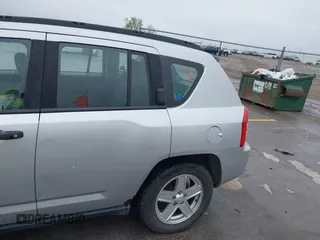 2007 Jeep Compass Sport with VIN 1J8FF47W77D278643, listed as a IAAI auction lot 42161111 with 164,805 mi miles and . Bid and sale history available at carsss.com. Image 15.