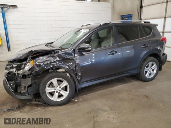 2013 Toyota RAV4 XLE z VIN JTMRFREV5DD023402, wystawiony jako Copart lot #56192905 z przebiegiem 137 037 mil mil oraz Szkoda całkowita • Salvage title. Historia ofert i sprzedaży dostępna na DreamBid. Obrazek 1.