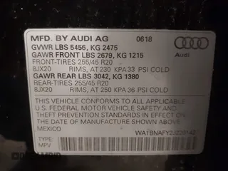 2018 Audi Q5 Premium Plus with VIN WA1BNAFY2J2201427, listed as a IAAI auction lot 42009685 with 75,465 mi miles. Bid and sale history available at carsss.com. Image 9.