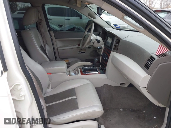 2007 Jeep Grand Cherokee Limited z VIN 1J8HS58297C686749, wystawiony jako IAAI lot #41733388 z przebiegiem 155 863 mil mil oraz . Historia ofert i sprzedaży dostępna na DreamBid. Obrazek 5.