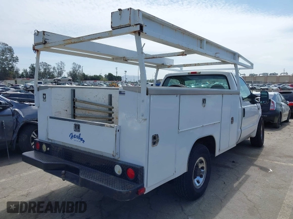 2001 Ford F-350 with VIN 1FDSF34S31EC24884, listed as a IAAI auction lot 41803795 with 254,862 mi miles and . Bid and sale history available at DreamBid. Image 4.