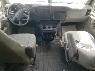 2005 Chevrolet Express Cargo with VIN 1GCFG15T051142218, listed as a Copart auction lot 57409005 with 185,725 mi miles and Salvage title. Bid and sale history available at DreamBid. Image 8.