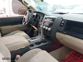 2007 Toyota Tundra SR5 with VIN 5TFRV54117X025760, listed as a IAAI auction lot 41453556 with 240,244 mi miles. Bid and sale history available at carsss.com. Image 5.