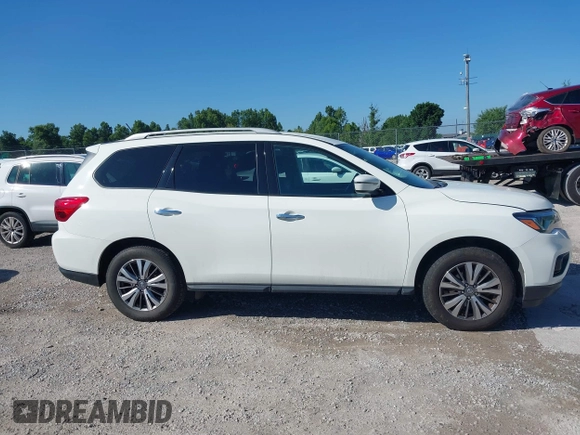 2018 Nissan Pathfinder Platinum with VIN 5N1DR2MM8JC661481, listed as a IAAI auction lot 42651882 with 83,591 mi miles and . Bid and sale history available at DreamBid. Image 13.
