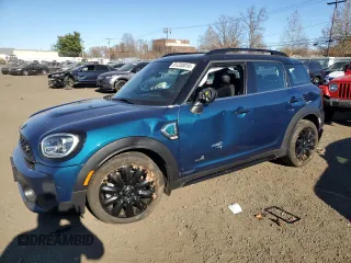 2022 MINI Countryman Cooper S with VIN WMZ83BR07N3N43716, listed as a Copart auction lot 81230014 with 0 mi miles and Salvage Title. Bid and sale history available at carsss.com. Image 1.