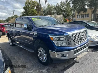 2017 Nissan Titan XD SL with VIN 1N6BA1F28HN511102, listed as a Copart auction lot 87049584 with 138,402 mi miles and Clean Title. Bid and sale history available at carsss.com. Image 1.