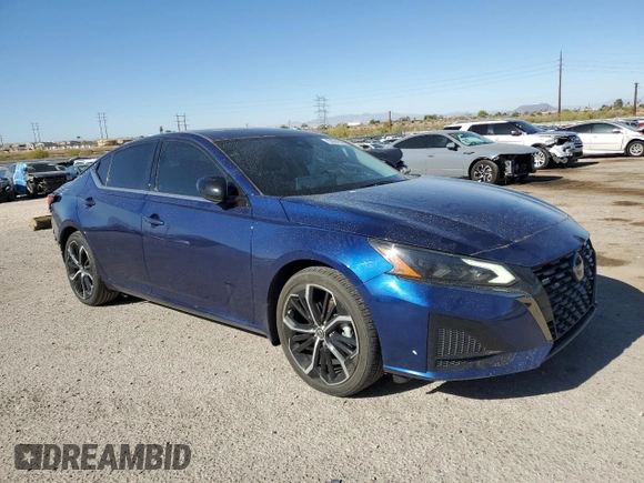 2023 Nissan Altima SR z VIN 1N4BL4CV2PN408419, wystawiony jako Copart lot #53984395 z przebiegiem 25 062 mil mil oraz Szkoda całkowita • Salvage title. Historia ofert i sprzedaży dostępna na DreamBid. Obrazek 4.