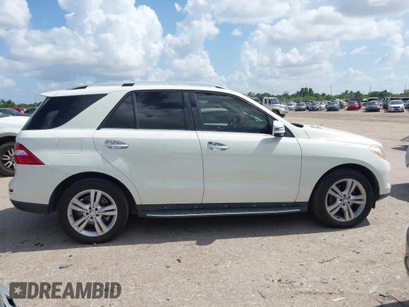 2013 Mercedes-Benz M 350 with VIN 4JGDA5HB9DA220024, listed as a IAAI auction lot 42531042 with 132,702 mi miles and . Bid and sale history available at DreamBid. Image 13.