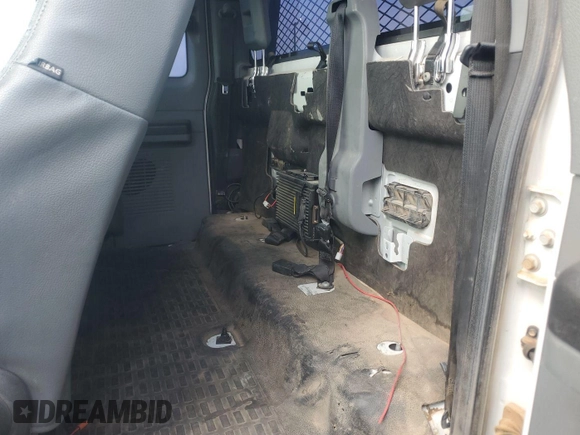 2013 Ford F-250 XL with VIN 1FT7X2B65DEB05150, listed as a IAAI auction lot 42832842 with 271,344 mi miles and . Bid and sale history available at DreamBid. Image 8.