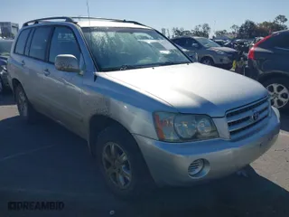 2002 Toyota Highlander with VIN JTEGF21A120061372, listed as a IAAI auction lot 41755320 with 206,256 mi miles. Bid and sale history available at carsss.com. Image 1.
