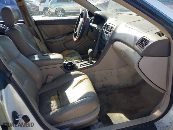 1997 Lexus ES 300 Luxury Sport Sdn with VIN JT8BF22G7V0076821, listed as a IAAI auction lot 41671698 with NaN miles. Bid and sale history available at carsss.com. Image 5.