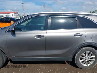 2016 Kia Sorento LX with VIN 5XYPGDA33GG136850, listed as a IAAI auction lot 42030317 with 120,798 mi miles and . Bid and sale history available at DreamBid. Image 14.