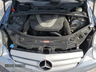 2006 Mercedes-Benz R-Class 3.5L with VIN 4JGCB65E76A027211, listed as a Copart auction lot 42973115 with 197,643 mi miles and Salvage Title. Bid and sale history available at carsss.com. Image 13.