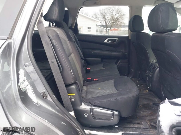 2018 Nissan Pathfinder SV with VIN 5N1DR2MM6JC613929, listed as a IAAI auction lot 41371228 with 93,110 mi miles. Bid and sale history available at carsss.com. Image 8.