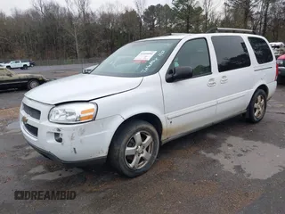 2008 Chevrolet Uplander LT w/1LT with VIN 1GNDV33108D113905, listed as a IAAI auction lot 41416094 with 165,713 mi miles. Bid and sale history available at carsss.com. Image 2.