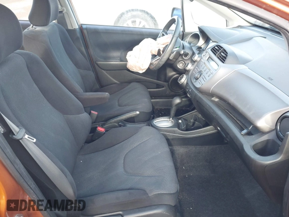 2011 Honda Fit Sport with VIN JHMGE8H57BS006558, listed as a IAAI auction lot 41907022 with 73,328 mi miles and . Bid and sale history available at DreamBid. Image 5.