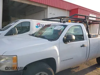 2009 Chevrolet Silverado 1500 Work Truck with VIN 1GCEK14CX9Z219485, listed as a IAAI auction lot 41863746 with 178,167 mi miles. Bid and sale history available at carsss.com. Image 14.