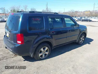 2009 Honda Pilot EX-L with VIN 5FNYF48679B011884, listed as a IAAI auction lot 41912728 with 195,904 mi miles and . Bid and sale history available at carsss.com. Image 4.