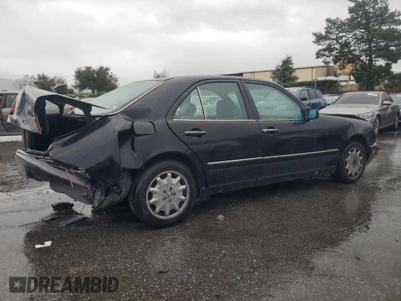 1997 Mercedes-Benz E-Class with VIN WDBJF55F9VA294656, listed as a Copart auction lot 49136745 with 0 mi miles and Salvage Title. Bid and sale history available at carsss.com. Image 3.