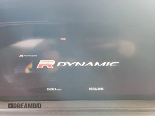 2020 Land Rover Range Rover Velar R-Dynamic S z VIN SALYK2FV6LA255268, wystawiony jako Copart lot #44068565 z przebiegiem 56 923 mil mil oraz Czysty tytuł • Clean title. Historia ofert i sprzedaży dostępna na DreamBid. Obrazek 9.