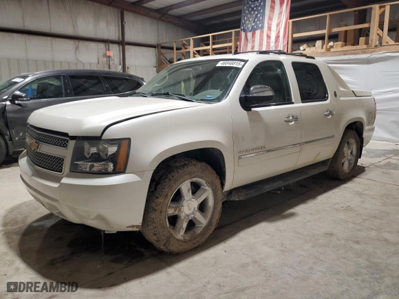 2013 Chevrolet Avalanche LTZ with VIN 3GNTKGE74DG149753, listed as a Copart auction lot 46048815 with 100,736 mi miles and Salvage Title. Bid and sale history available at carsss.com. Image 1.