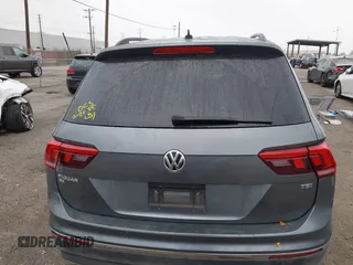 2018 Volkswagen Tiguan SEL z VIN 3VV3B7AX4JM005780, wystawiony jako IAAI lot #41880005 z przebiegiem 149 578 mil mil oraz . Historia ofert i sprzedaży dostępna na DreamBid. Obrazek 16.