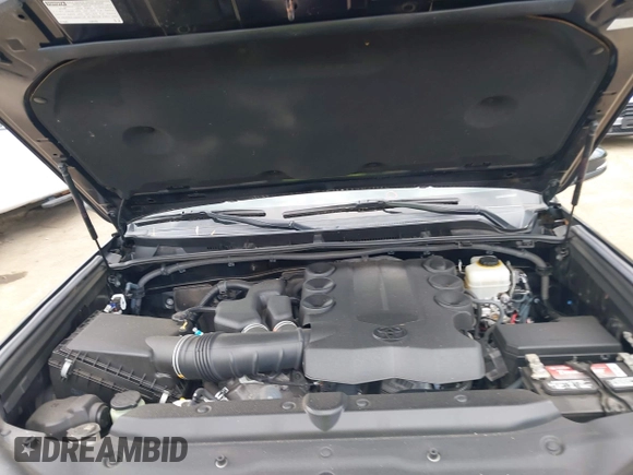 2017 Toyota 4Runner SR5 z VIN JTEBU5JR4H5417641, wystawiony jako IAAI lot #42226462 z przebiegiem 77 779 mil mil oraz . Historia ofert i sprzedaży dostępna na DreamBid. Obrazek 10.