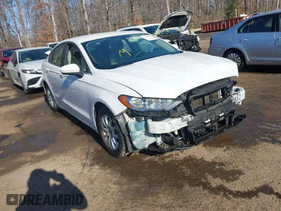 2018 Ford Fusion S with VIN 3FA6P0G77JR229730, listed as a IAAI auction lot 41426559 with 124,568 mi miles. Bid and sale history available at carsss.com. Image 1.
