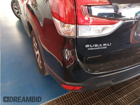 2023 Subaru Forester Premium z VIN JF2SKAEC1PH477884, wystawiony jako IAAI lot #42794098 z przebiegiem 70 520 mil mil oraz . Historia ofert i sprzedaży dostępna na DreamBid. Obrazek 21.