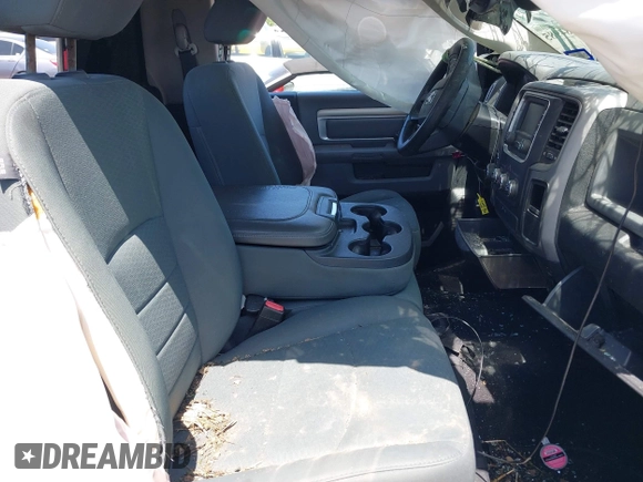 2015 Ram 1500 Tradesman z VIN 3C6JR6AT2FG563942, wystawiony jako IAAI lot #41984985 z przebiegiem 111 814 mil mil oraz . Historia ofert i sprzedaży dostępna na DreamBid. Obrazek 5.