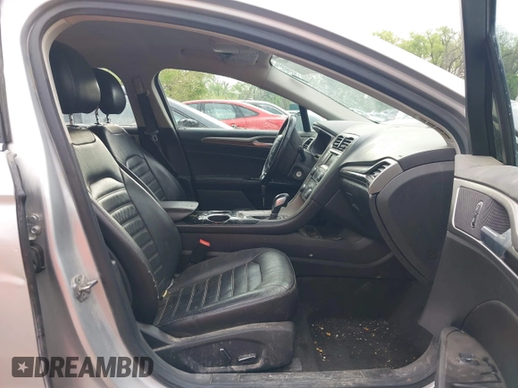 2013 Ford Fusion SE z VIN 3FA6P0HR3DR148664, wystawiony jako IAAI lot #42057963 z przebiegiem 239 120 mil mil oraz . Historia ofert i sprzedaży dostępna na DreamBid. Obrazek 5.