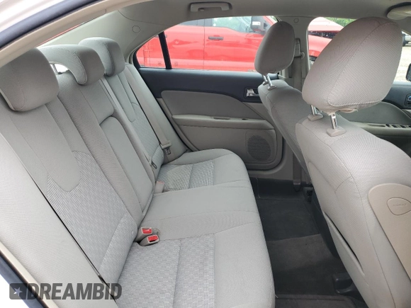 2010 Ford Fusion SE z VIN 3FAHP0HA0AR335424, wystawiony jako Copart lot #58853845 z przebiegiem 168 793 mil mil oraz Szkoda całkowita • Salvage title. Historia ofert i sprzedaży dostępna na DreamBid. Obrazek 10.