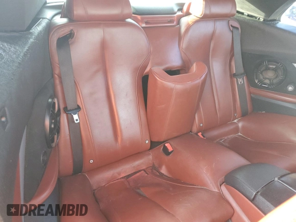 2012 BMW 6 Series 650i z VIN WBALZ3C56CDL72058, wystawiony jako Copart lot #43246815 z przebiegiem 133 048 mil mil oraz Tytuł czysty. Historia ofert i sprzedaży dostępna na DreamBid. Obrazek 10.