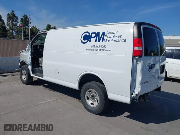 2017 Chevrolet Express Cargo with VIN 1GCWGAFFXH1338924, listed as a IAAI auction lot 42190304 with Not Provided miles and . Bid and sale history available at DreamBid. Image 3.