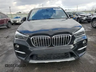 2016 BMW X1 xDrive28i with VIN WBXHT3C38G5E52301, listed as a Copart auction lot 88818445 with 91,221 mi miles and Salvage Title. Bid and sale history available at carsss.com. Image 5.