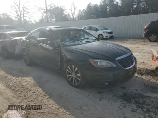 2012 Chrysler 200 S with VIN 1C3CCBHG2CN327304, listed as a Copart auction lot 48618835 with 0 mi miles and Salvage Title. Bid and sale history available at carsss.com. Image 4.