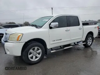 2010 Nissan Titan LE with VIN 1N6AA0EC3AN314733, listed as a Copart auction lot 81301574 with 120,683 mi miles and Salvage Title. Bid and sale history available at carsss.com. Image 1.