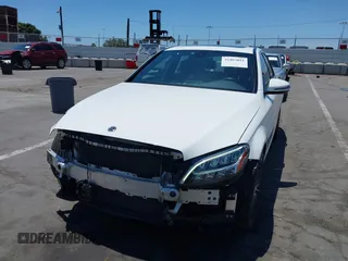 2019 Mercedes-Benz C 300 с VIN 55SWF8DB5KU322445, выставлен на аукционе IAAI как лот 42403051 с пробегом 43 465 миль миль и . История ставок и продаж доступна на DreamBid. Изображение 6.