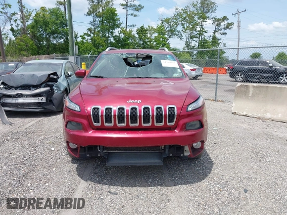 2017 Jeep Cherokee Limited with VIN 1C4PJLDSXHW653517, listed as a IAAI auction lot 42188367 with 152,441 mi miles. Bid and sale history available at carsss.com. Image 6.