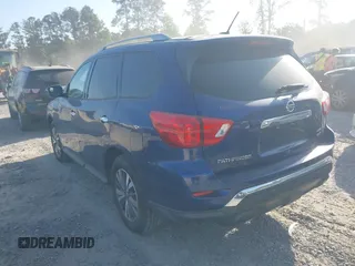 2017 Nissan Pathfinder SV z VIN 5N1DR2MM9HC616253, wystawiony jako IAAI lot #42333509 z przebiegiem 126 551 mil mil oraz . Historia ofert i sprzedaży dostępna na DreamBid. Obrazek 3.