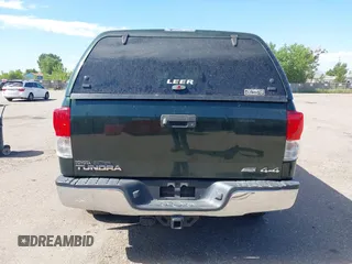2010 Toyota Tundra z VIN 5TFUW5F11AX103188, wystawiony jako IAAI lot #39811998 z przebiegiem 198 948 mil mil oraz . Historia ofert i sprzedaży dostępna na DreamBid. Obrazek 16.