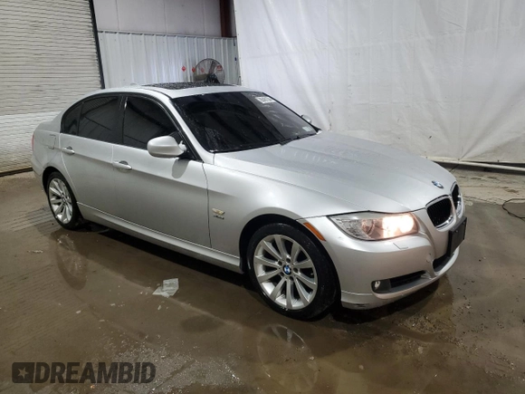 2011 BMW 3 Series 328i xDrive with VIN WBAPK7C59BF084826, listed as a Copart auction lot 86481334 with 152,216 mi miles and Salvage title. Bid and sale history available at DreamBid. Image 4.