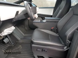 2024 Tesla Cybertruck z VIN 7G2CEHED0RA014997, wystawiony jako Copart lot #89105615 z przebiegiem 3 475 mil mil oraz Szkoda całkowita • Salvage title. Historia ofert i sprzedaży dostępna na DreamBid. Obrazek 7.