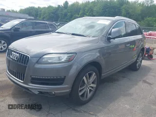 2011 Audi Q7 Prestige with VIN WA1VMAFEXBD004940, listed as a IAAI auction lot 42399343 with 159,803 mi miles and . Bid and sale history available at DreamBid. Image 2.