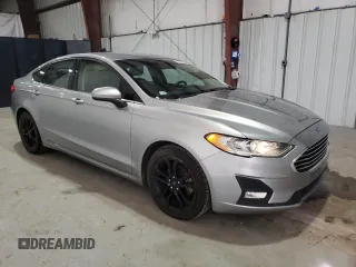 2020 Ford Fusion SE with VIN 3FA6P0HD8LR220834, listed as a Copart auction lot 63946975 with 131,475 mi miles and Clean title. Bid and sale history available at DreamBid. Image 4.